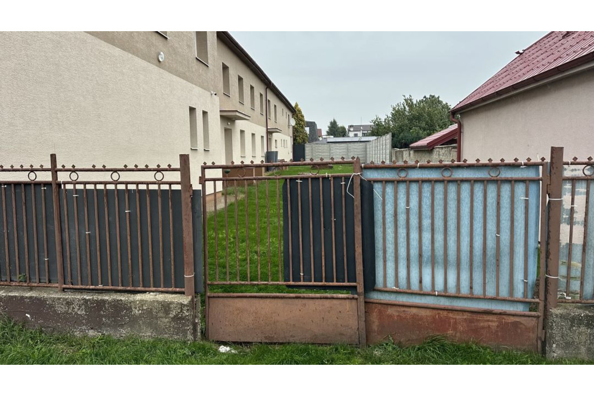 FOTO: V Modranke vzniká pre Trnavčanov priestor na stretávanie pod holým nebom, foto 6