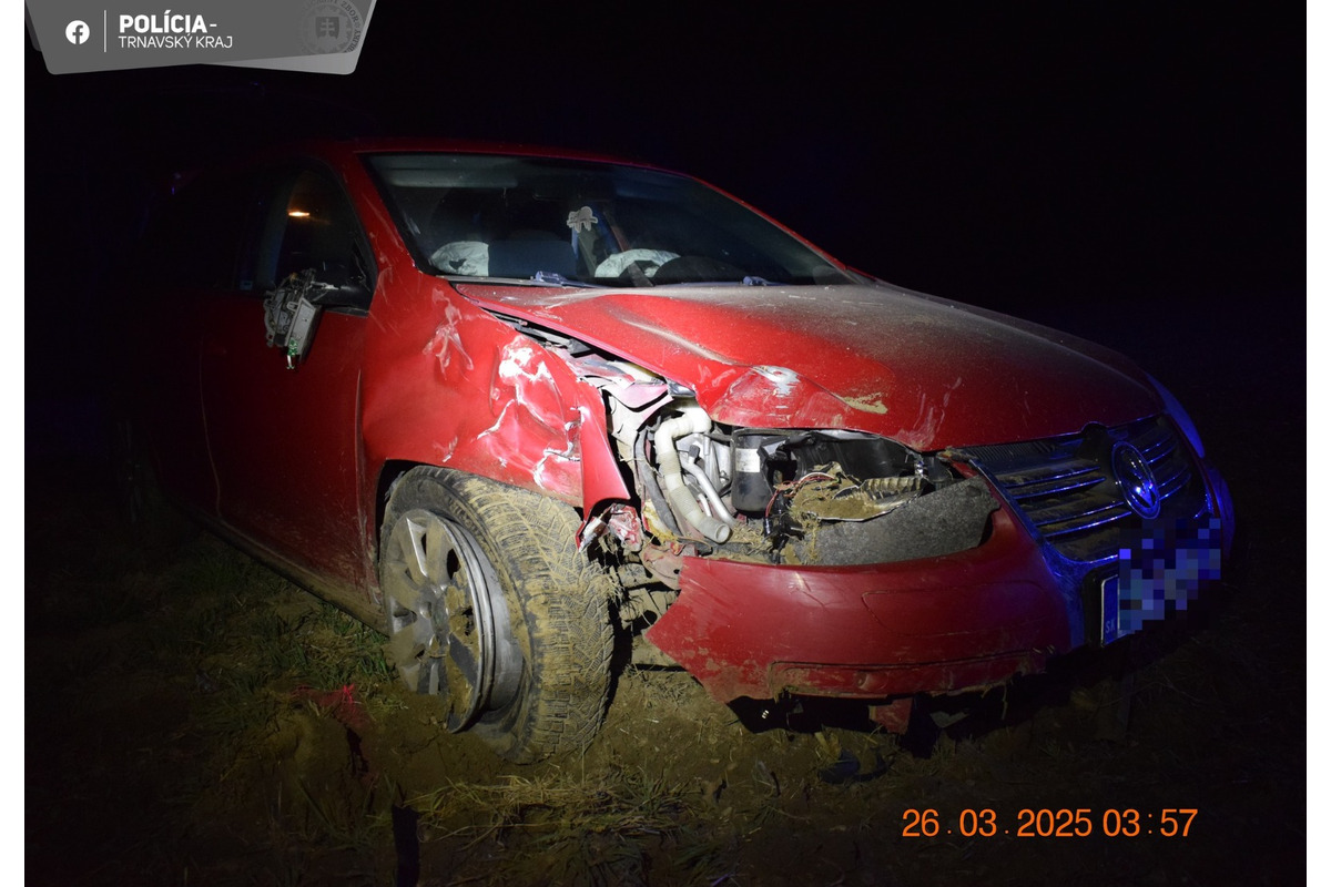 FOTO: Nočná tragédia pri obci Siladice, foto 2