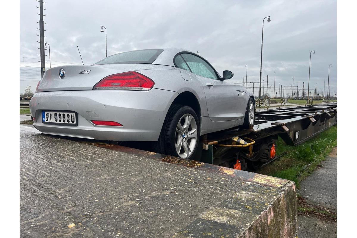 FOTO: Polícia v Seredi zažila počas víkendu nevšednú kuriozitu, foto 1