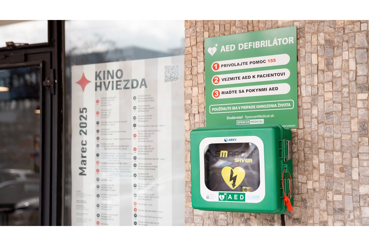 FOTO: V Trnave pribudlo 19 kusov defibrilátorov (AED) na verejnosti, foto 1