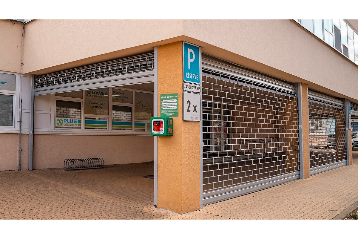 FOTO: V Trnave pribudlo 19 kusov defibrilátorov (AED) na verejnosti, foto 4