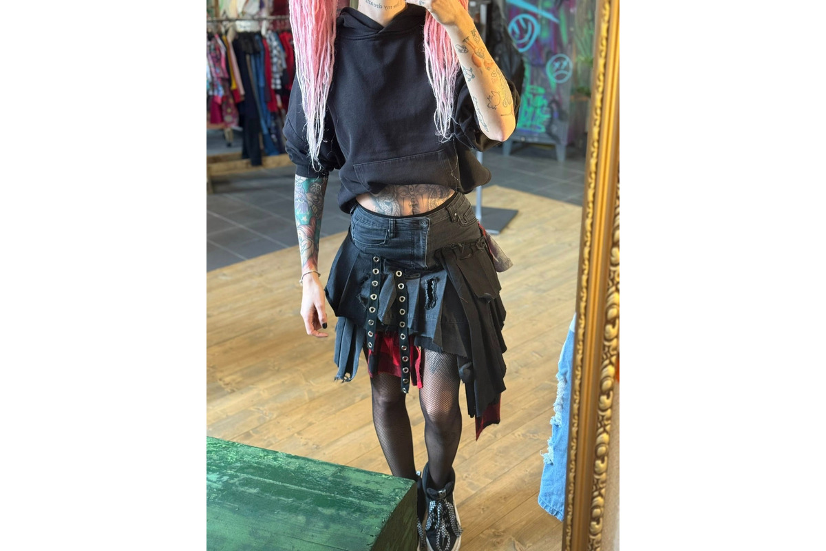 FOTO: Trnavčanka vdýchla starému oblečeniu nový život, foto 5