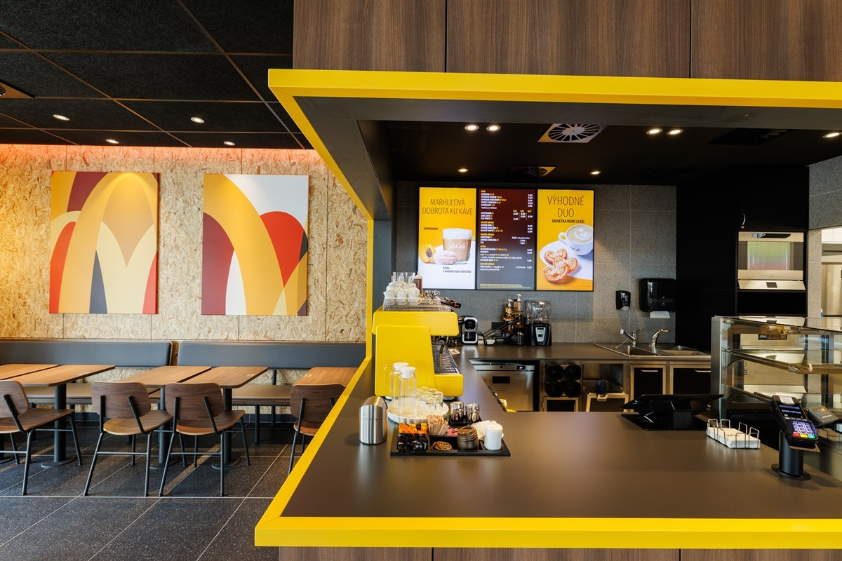 FOTO: Otvorenie novej prevádzky McDonald's v Trnave, foto 1