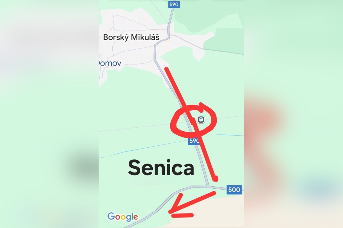 FOTO: Nákladiak vrazil do závor na železničnom priecestí pri Borskom Mikuláši, teraz je nechránené , foto 5