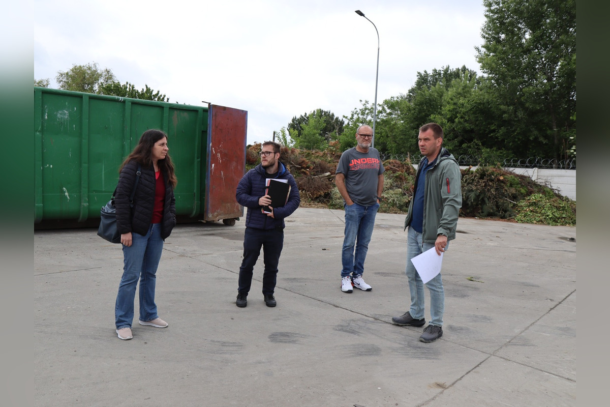 FOTO: Vedenie Hlohovca odovzdaním staveniska odštartovalo rozšírenie zberného dvora v Šulekove, foto 3