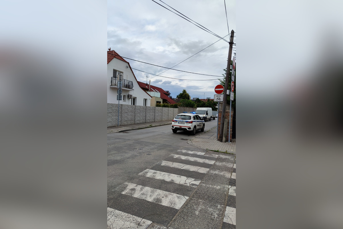 FOTO: V Trnave osadili nové dopravné značky. Vodiči kritikou nešetria, foto 2