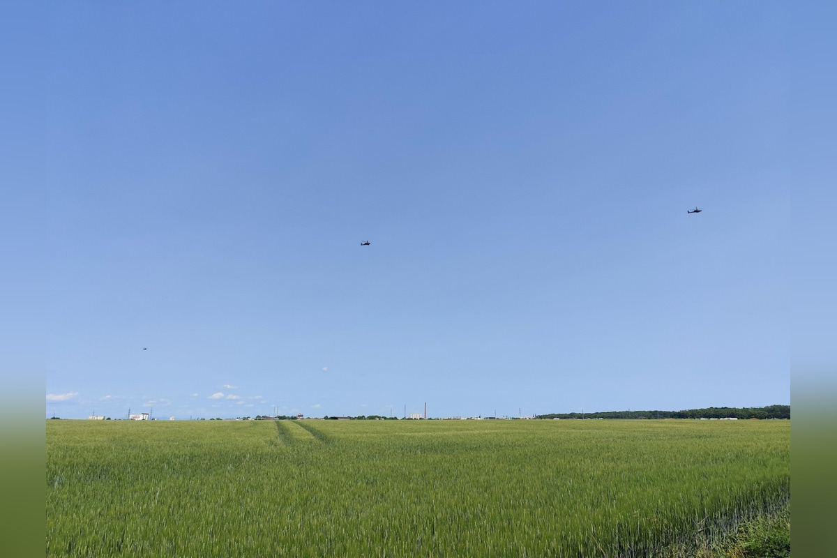 FOTO: Trnavčanov znepokojil prelet vojenských vrtuľníkov nad mestom, foto 1