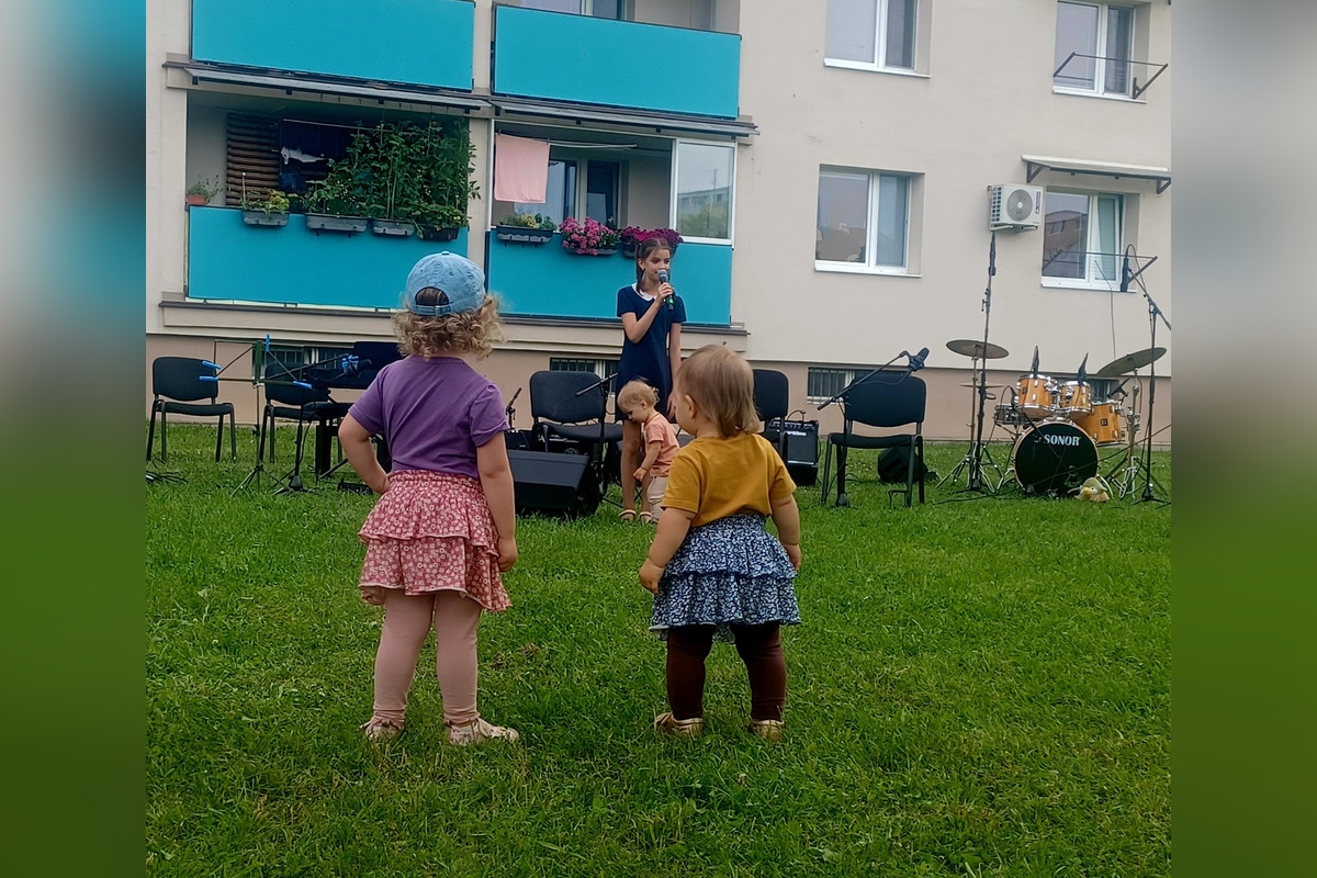 FOTO: Na Agátke to ožilo koncertom, ktorý zorganizovala miesta komunita, foto 5