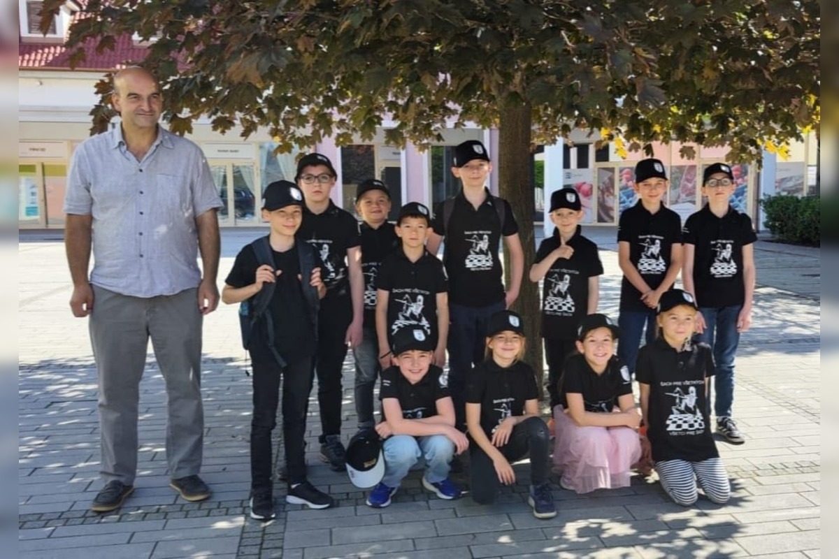 FOTO: Zomrel obľúbený tréner šachu Trnavčanov Roman Kozinka, foto 2