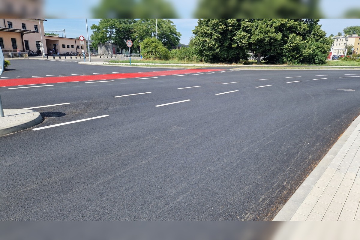 FOTO: Takto vyzerá zrekonštruovaný priestor pred stanicou v Piešťanoch, verejnosti sa sprístupní už čoskoro, foto 1