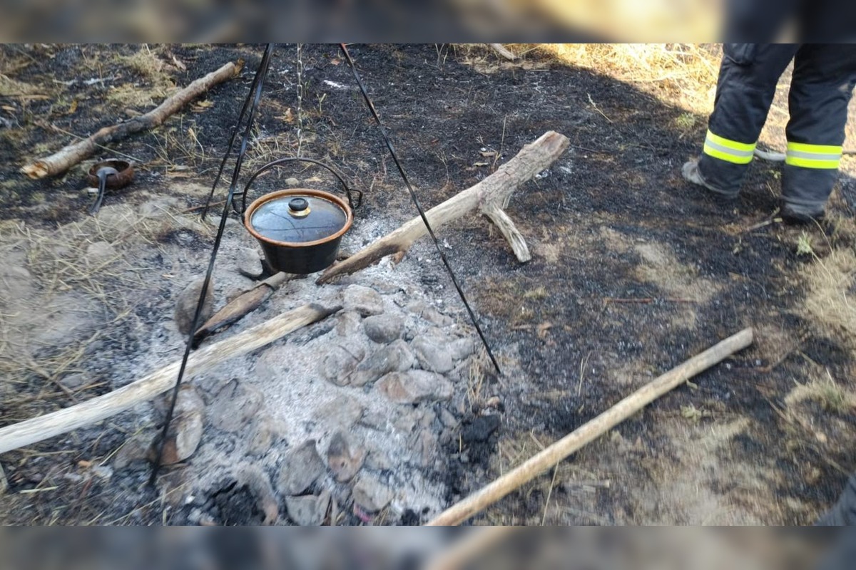 FOTO: Varenie v prírode v Drahovciach spôsobilo požiar, foto 2