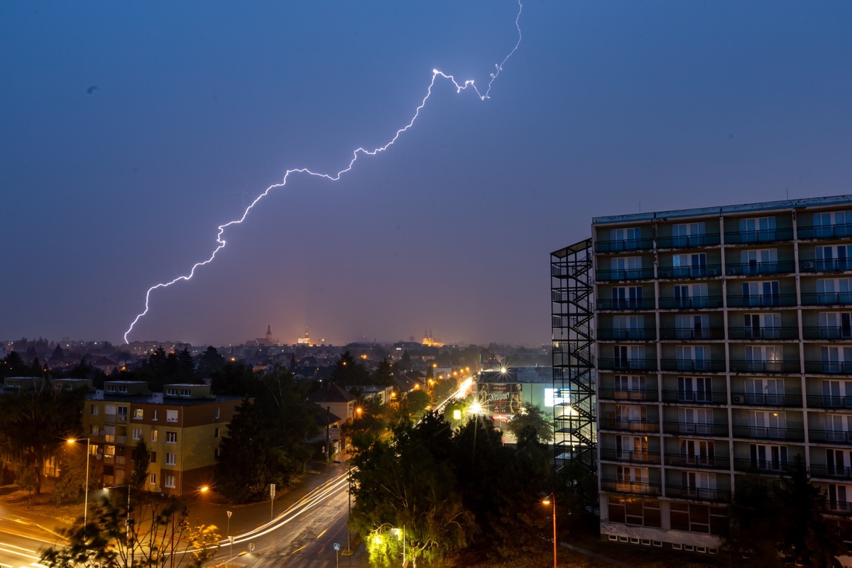 FOTO: Trnavou sa prehnala búrka, akú si nepamätajú ani najstarší obyvatelia, foto 1