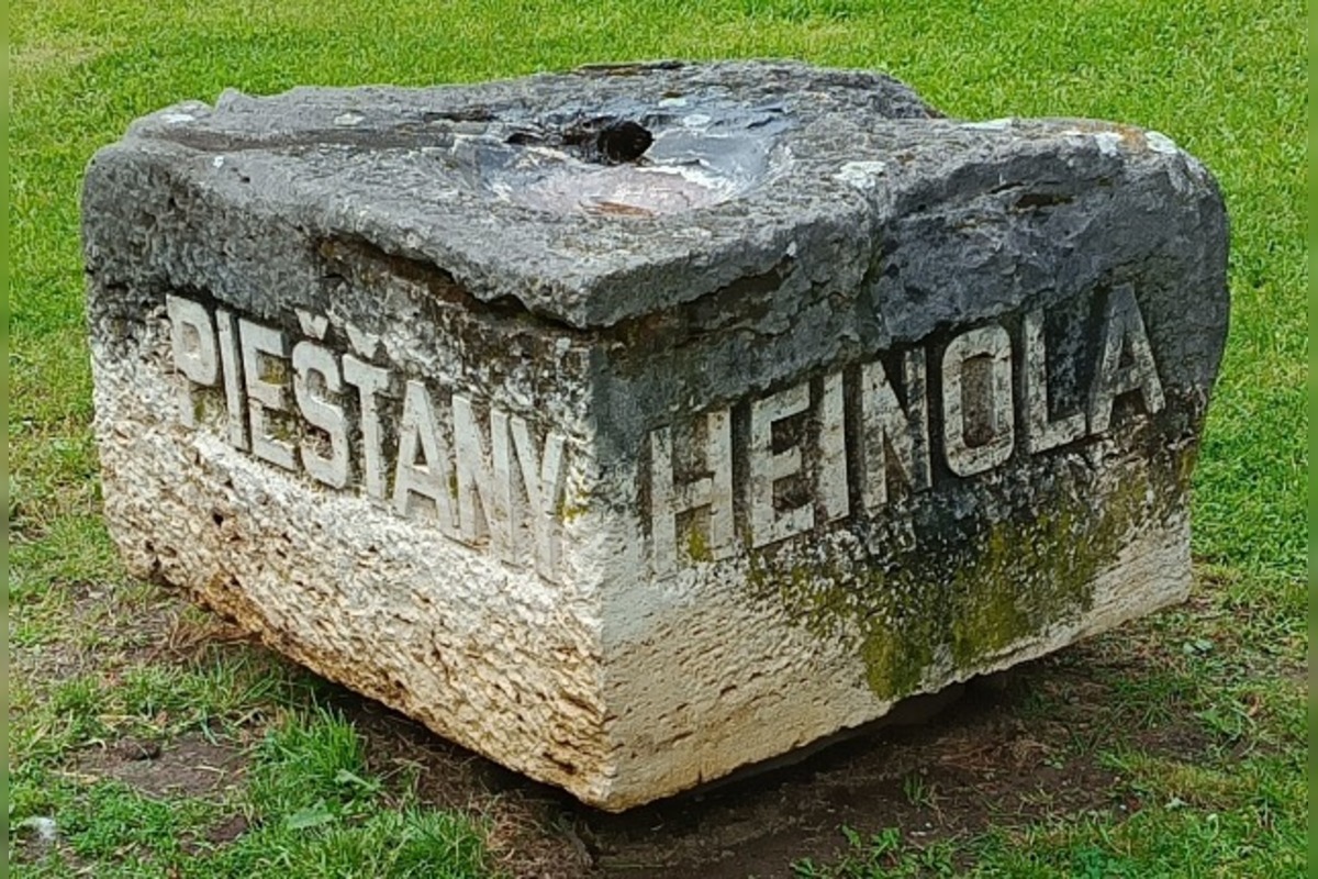 FOTO: Piešťany reštaurujú trojicu významných umeleckých diel, foto 2