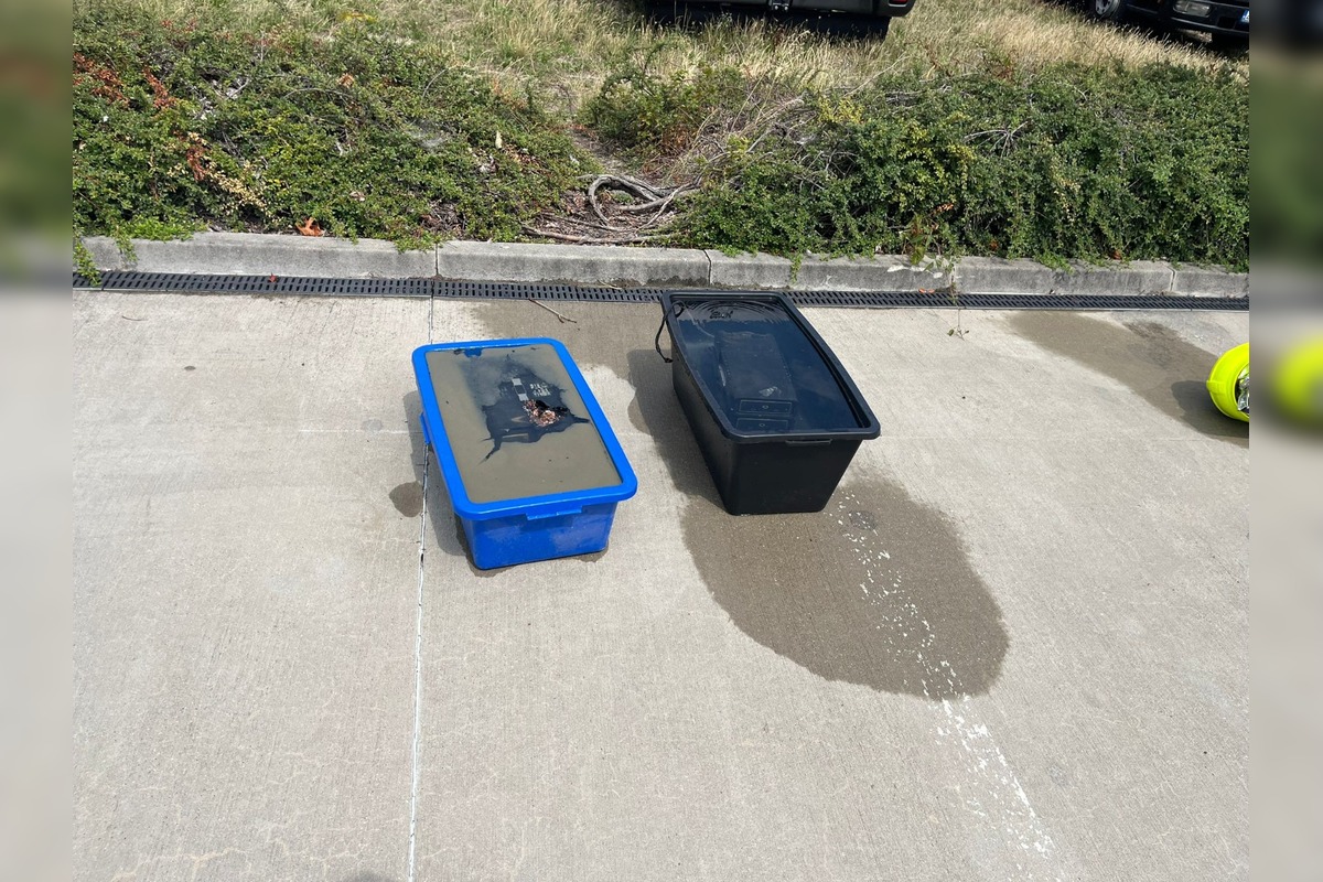 FOTO: Karavan v Šamoríne zachvátil požiar, na mieste zasahovali hasiči, foto 4