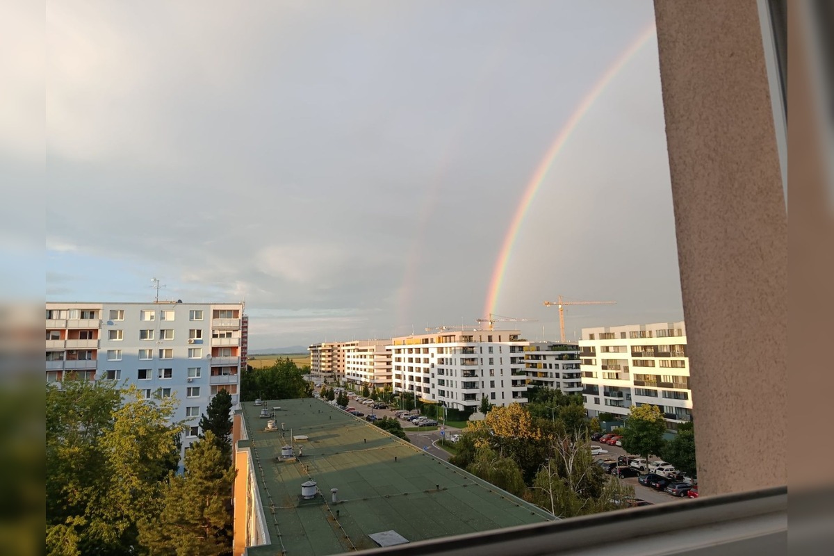 FOTO: Trnavčania zachytili krásnu dvojitú dúhu nad mestom, foto 2