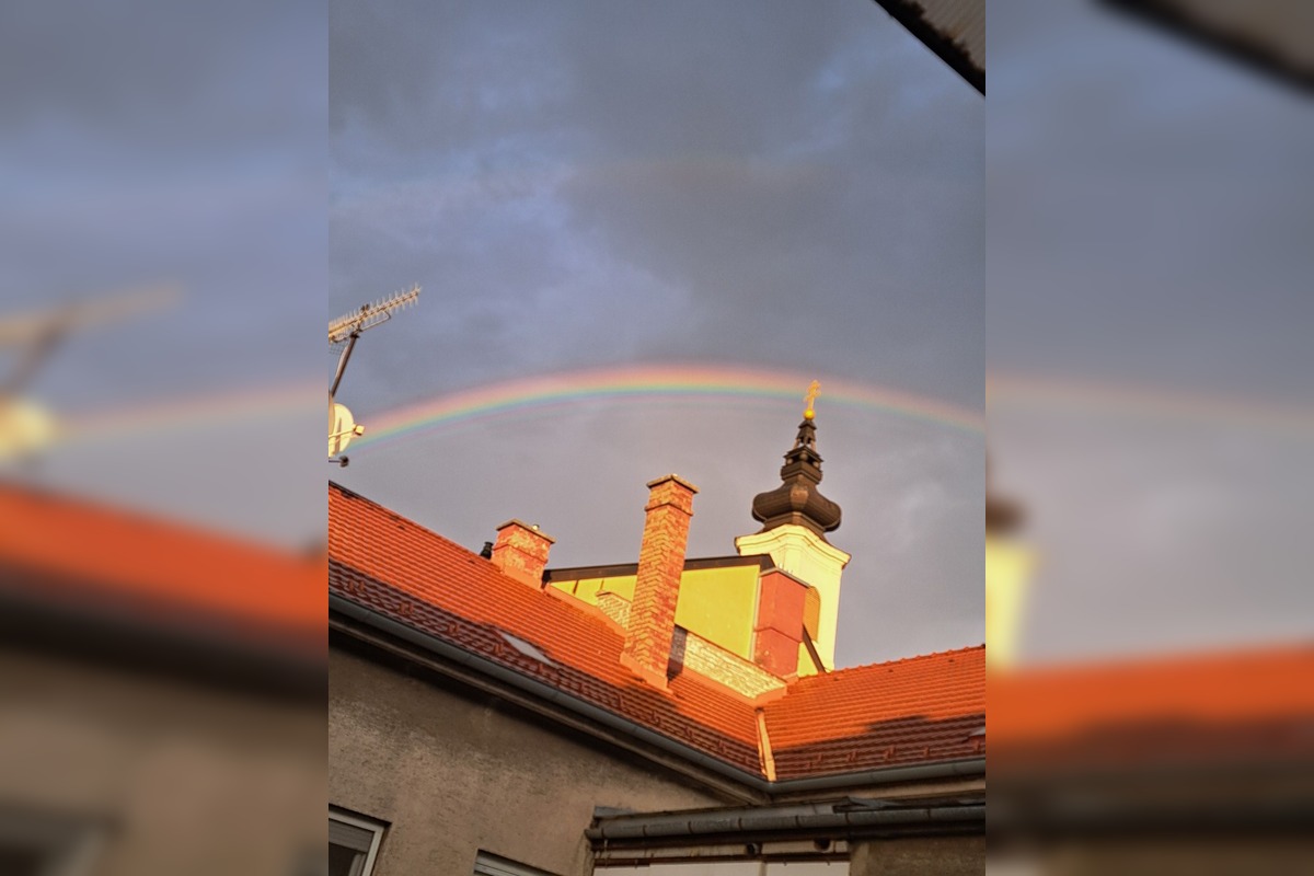 FOTO: Trnavčania zachytili krásnu dvojitú dúhu nad mestom, foto 3