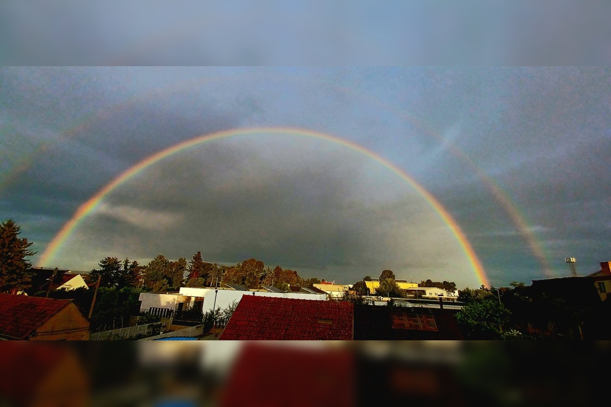 FOTO: Trnavčania zachytili krásnu dvojitú dúhu nad mestom, foto 5