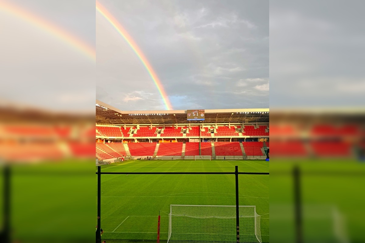 FOTO: Trnavčania zachytili krásnu dvojitú dúhu nad mestom, foto 9