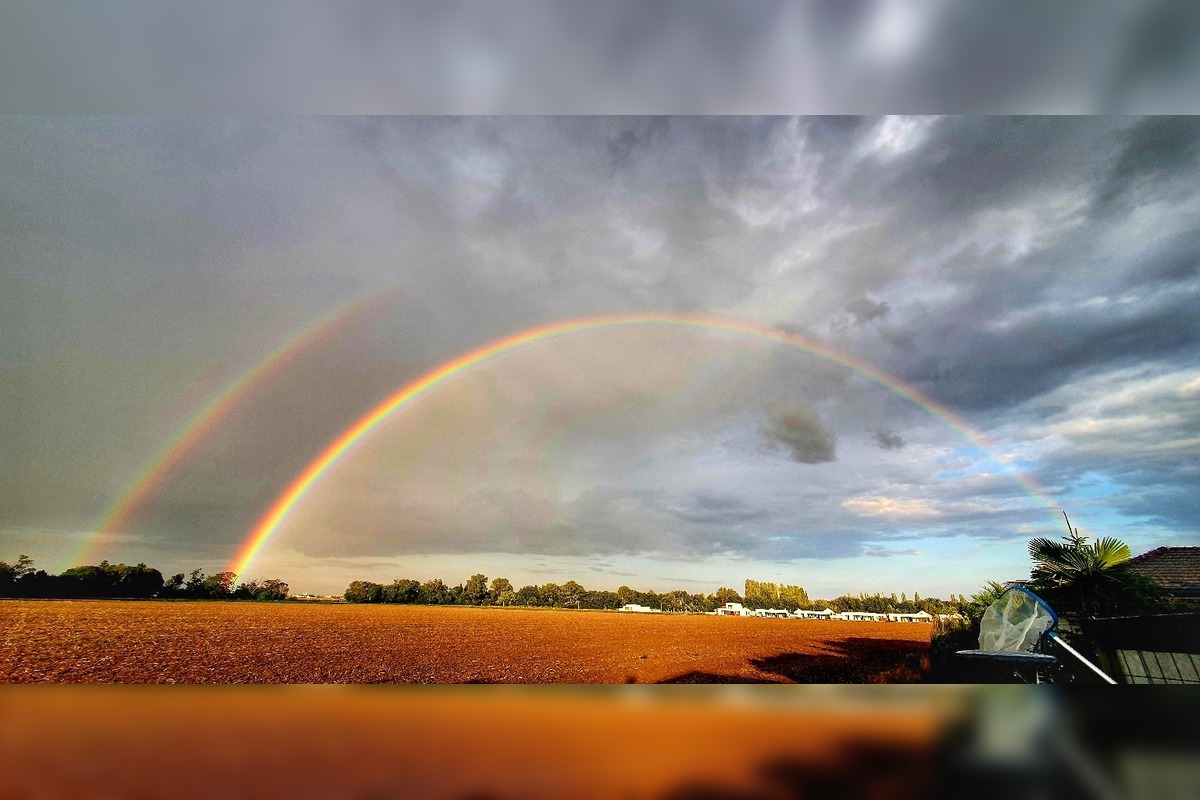 FOTO: Trnavčania zachytili krásnu dvojitú dúhu nad mestom, foto 10