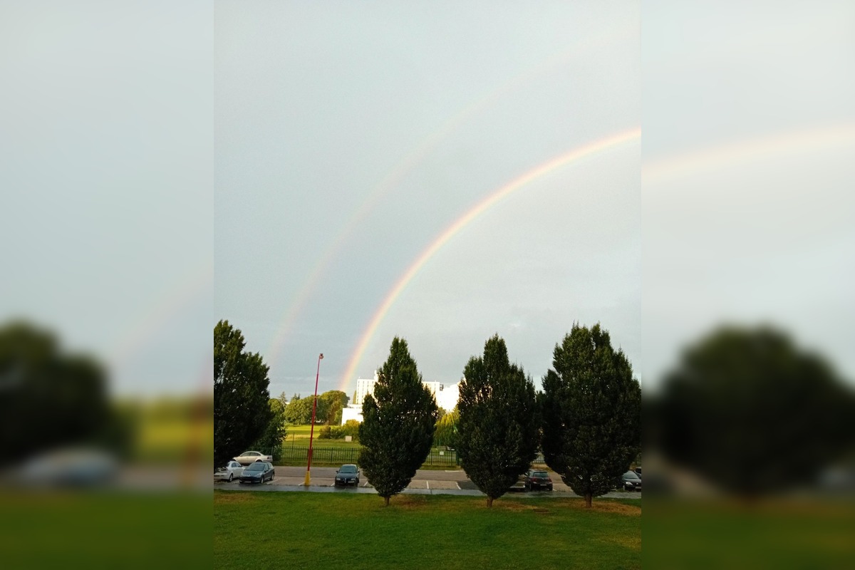 FOTO: Trnavčania zachytili krásnu dvojitú dúhu nad mestom, foto 11