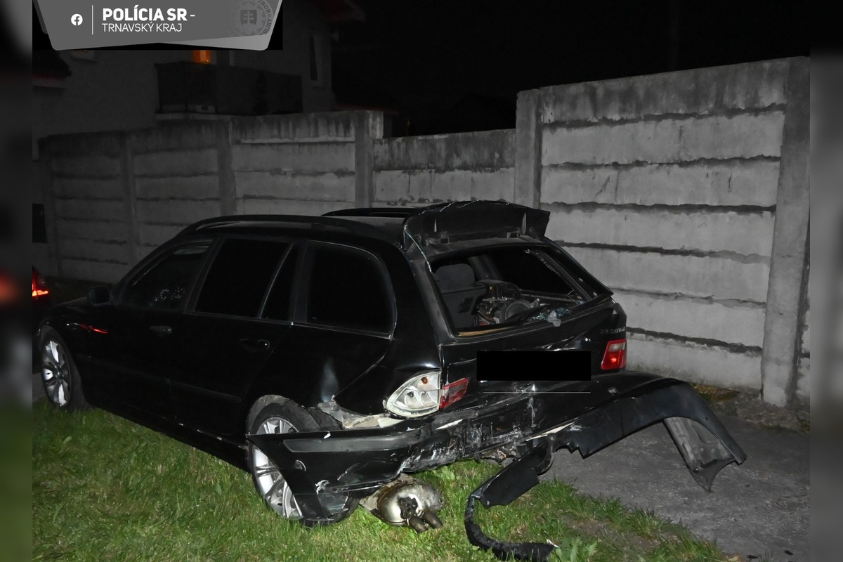FOTO: Alkohol za volantom spôsobil na cestách v Trnavskom kraji počas víkendu viacero nehôd, foto 1