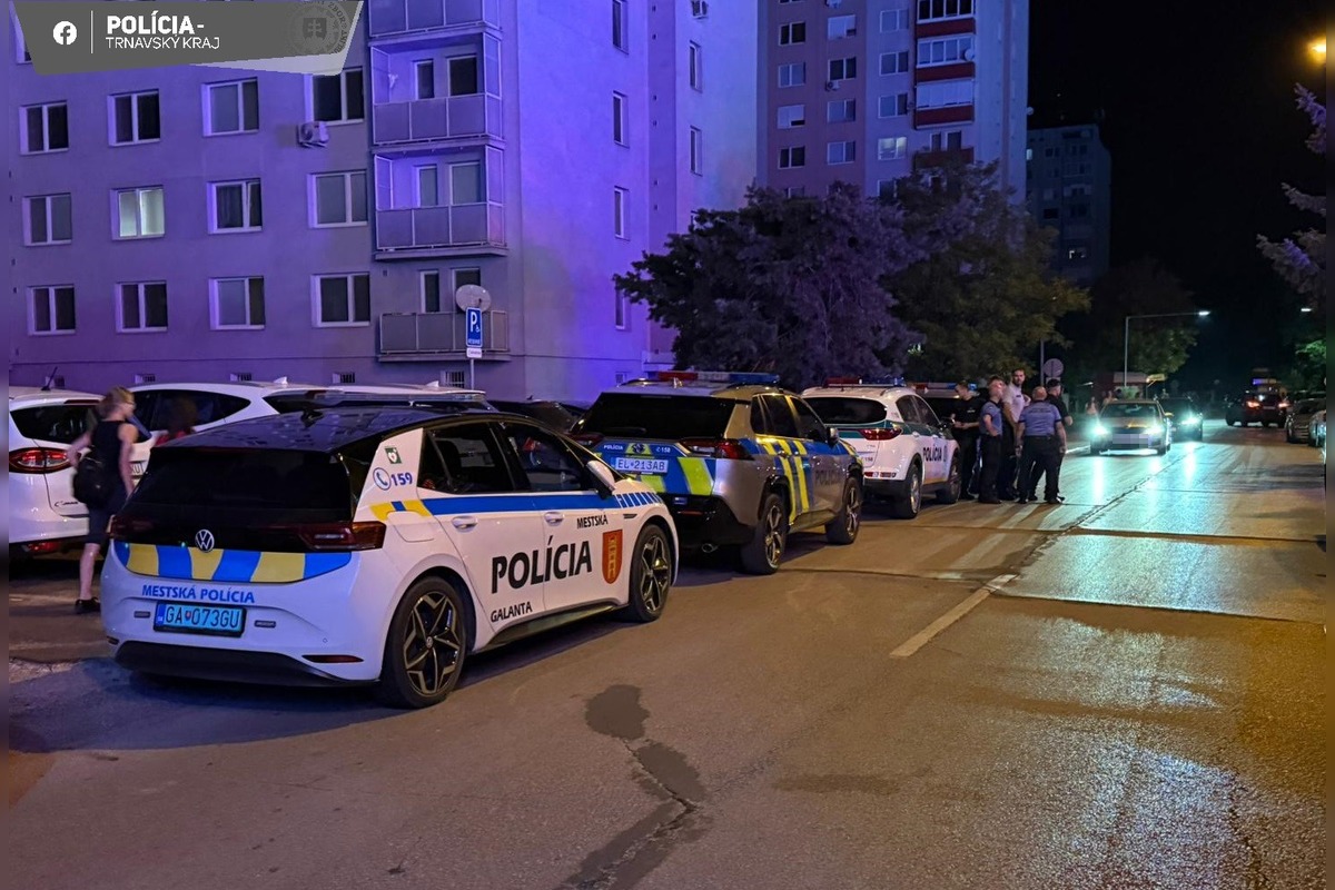 FOTO: Policajná akcia v Galante zameraná na požívanie alkoholu mládežov, foto 3