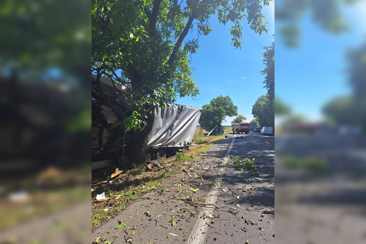 FOTO: Tragická nehoda v obci Dolný Bar, foto 1