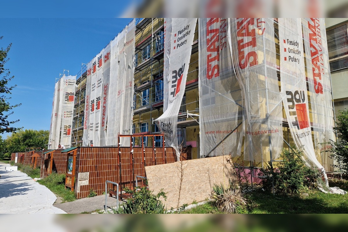 FOTO: Žiaci a škôlkari z Piešťan sa po prázdninách vrátili do vynovených priestorov školských objektov, foto 3