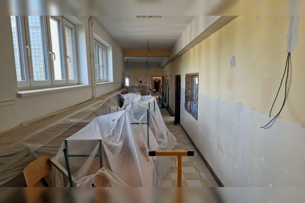 FOTO: Žiaci a škôlkari z Piešťan sa po prázdninách vrátili do vynovených priestorov školských objektov, foto 5