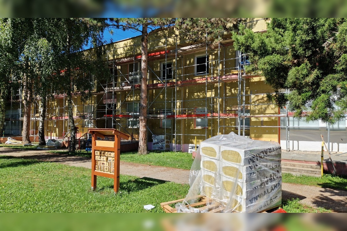 FOTO: Žiaci a škôlkari z Piešťan sa po prázdninách vrátili do vynovených priestorov školských objektov, foto 8