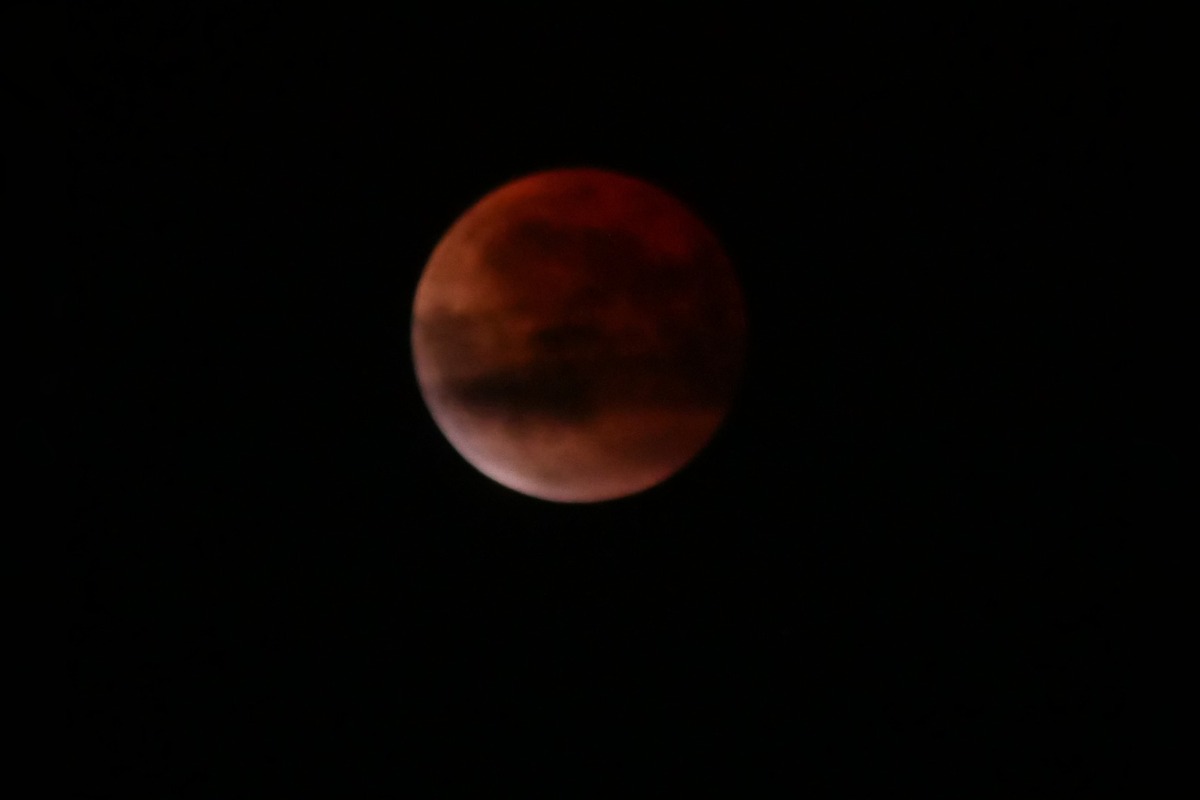 FOTO: Cez víkend oblohu rozžiaril krvavý supermesiac, foto 11