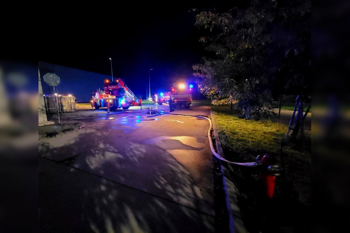 FOTO: Požiar v Kostolných Kračanoch, foto 1