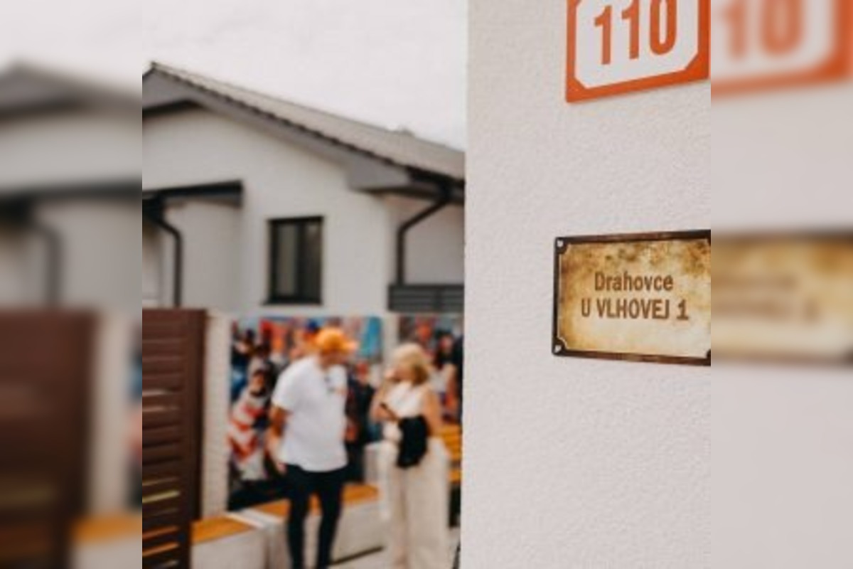 FOTO: V Drahovciach otvorili múzeum Petry Vlhovej, foto 7