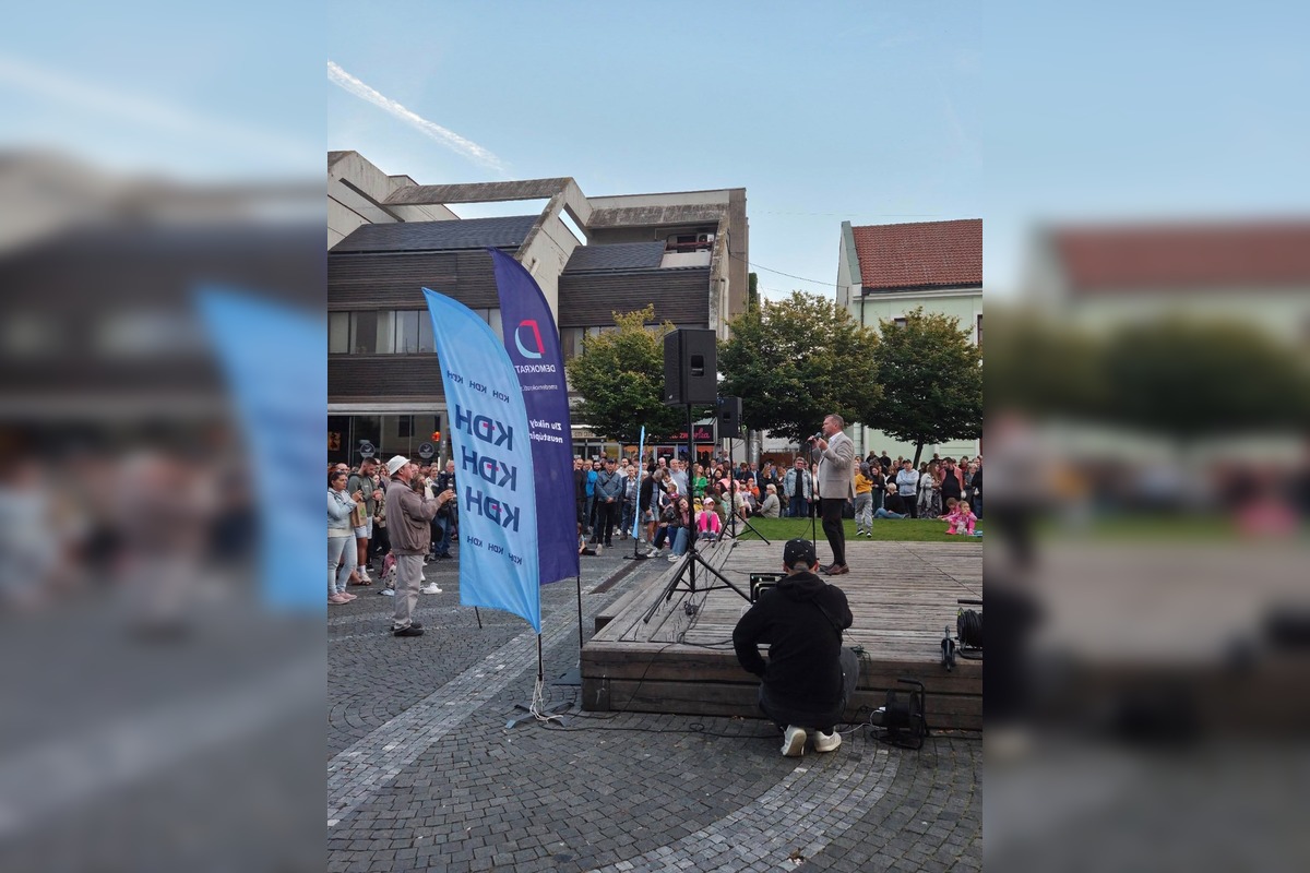 FOTO: Protestu v Trnave sa zúčastnila stovky ľudí, foto 1