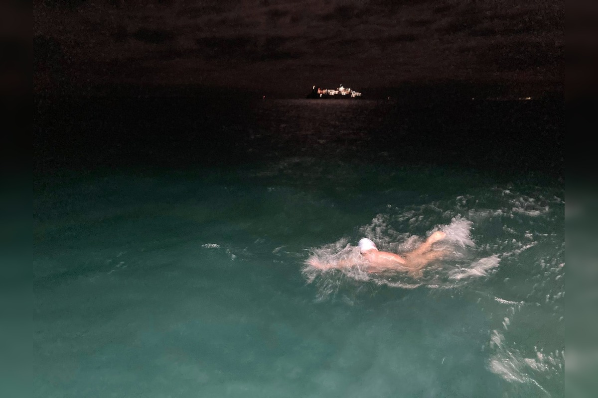 FOTO: La Manche v štafete preplával najmladší Slovák - trnavský plavec Marko, foto 2