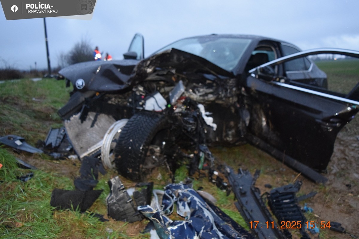 FOTO: Po nehode zostali z áut len vraky, foto 1
