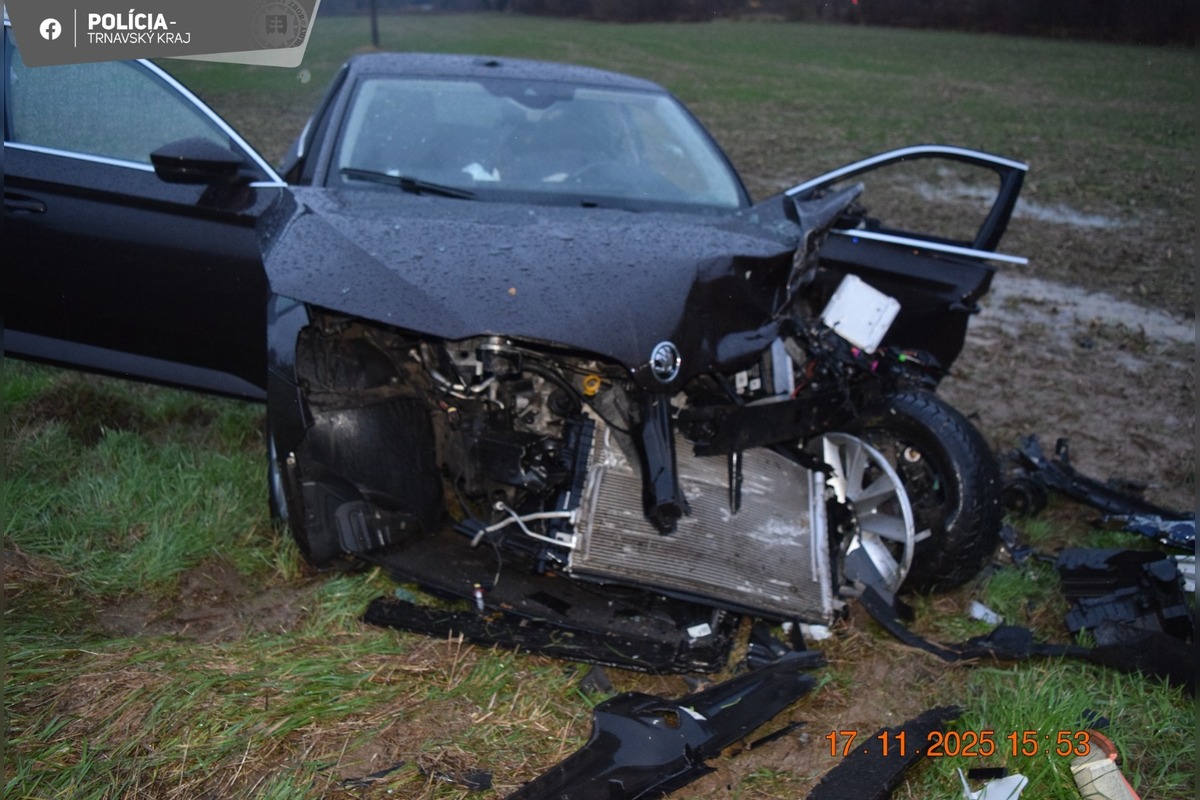 FOTO: Po nehode zostali z áut len vraky, foto 6