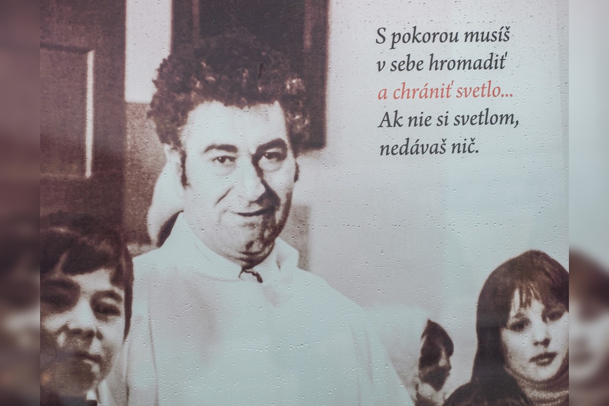 FOTO: V Skalici oficiálne otvorili novú autobusovú zastávku, foto 2