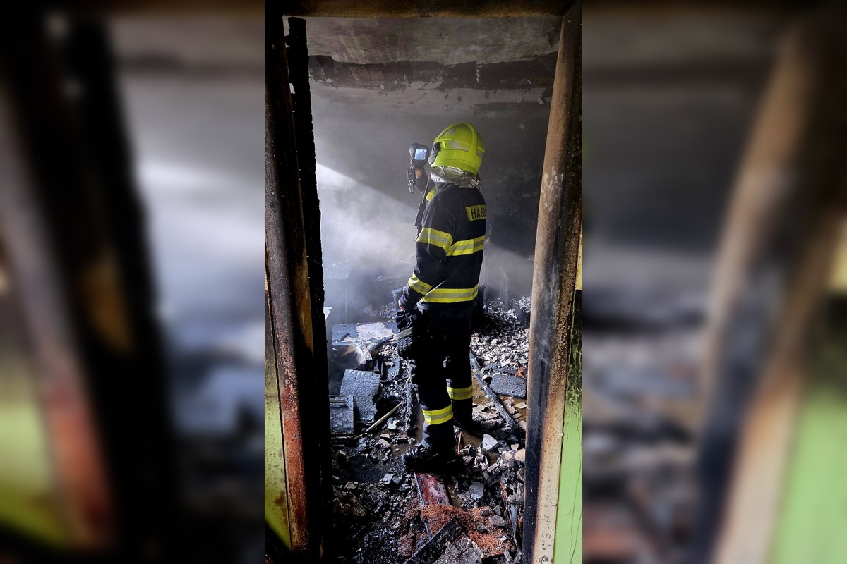 FOTO: Požiar opusteného rodinného domu v Trnave, foto 4