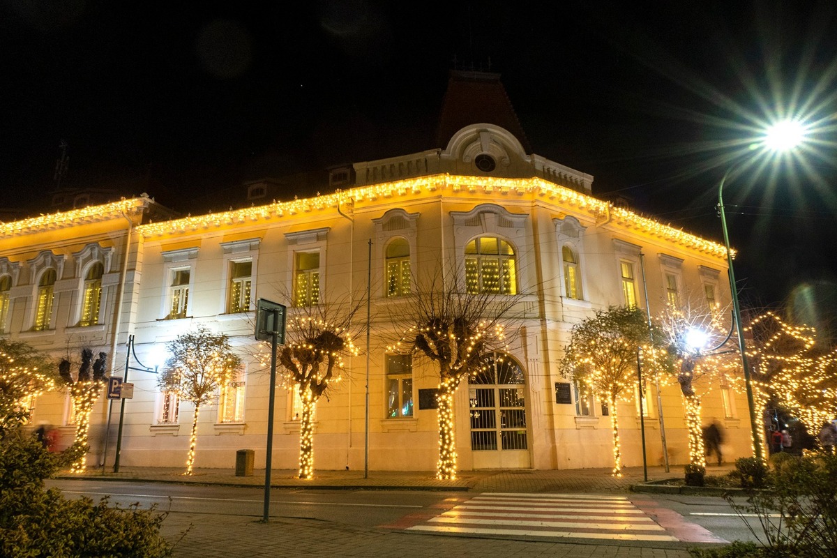 FOTO: Miroslav zachytil krásu vianočnej Serede, foto 9