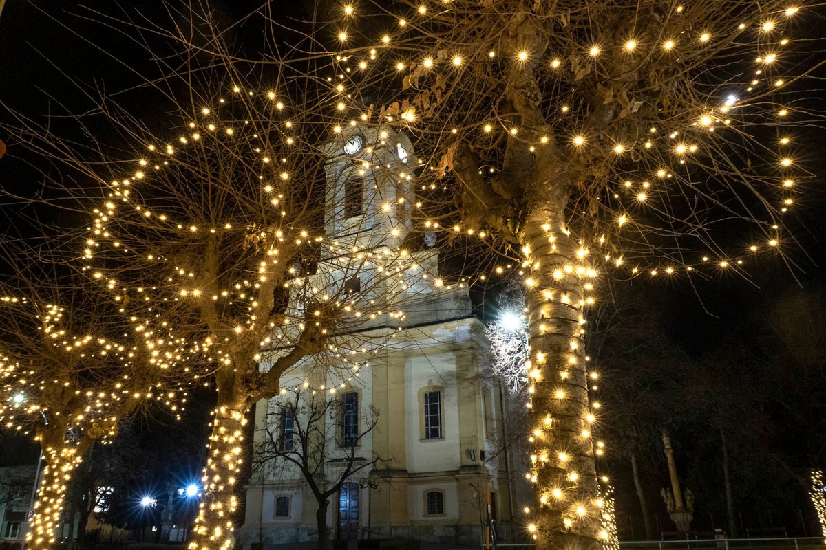 FOTO: Miroslav zachytil krásu vianočnej Serede, foto 10