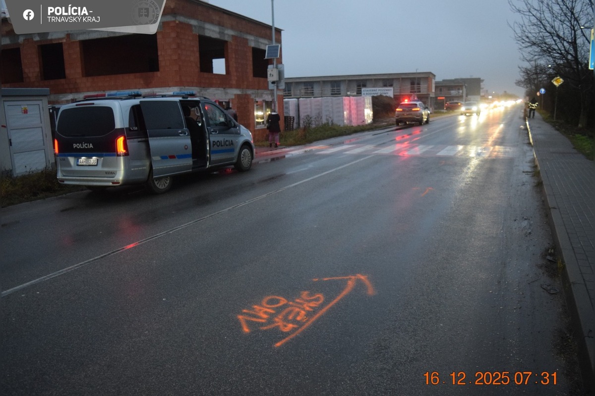 FOTO: Pri tragickej dopravnej nehode zomrel chodec, foto 5