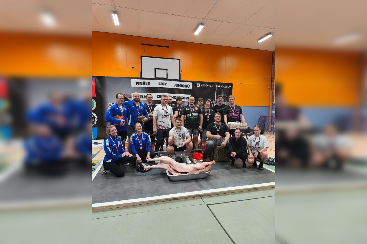 FOTO: Športový Hlohovec na vlne úspechov, mladé talenty aj skúsené kluby zbierajú medaily doma i v zahraničí, foto 6