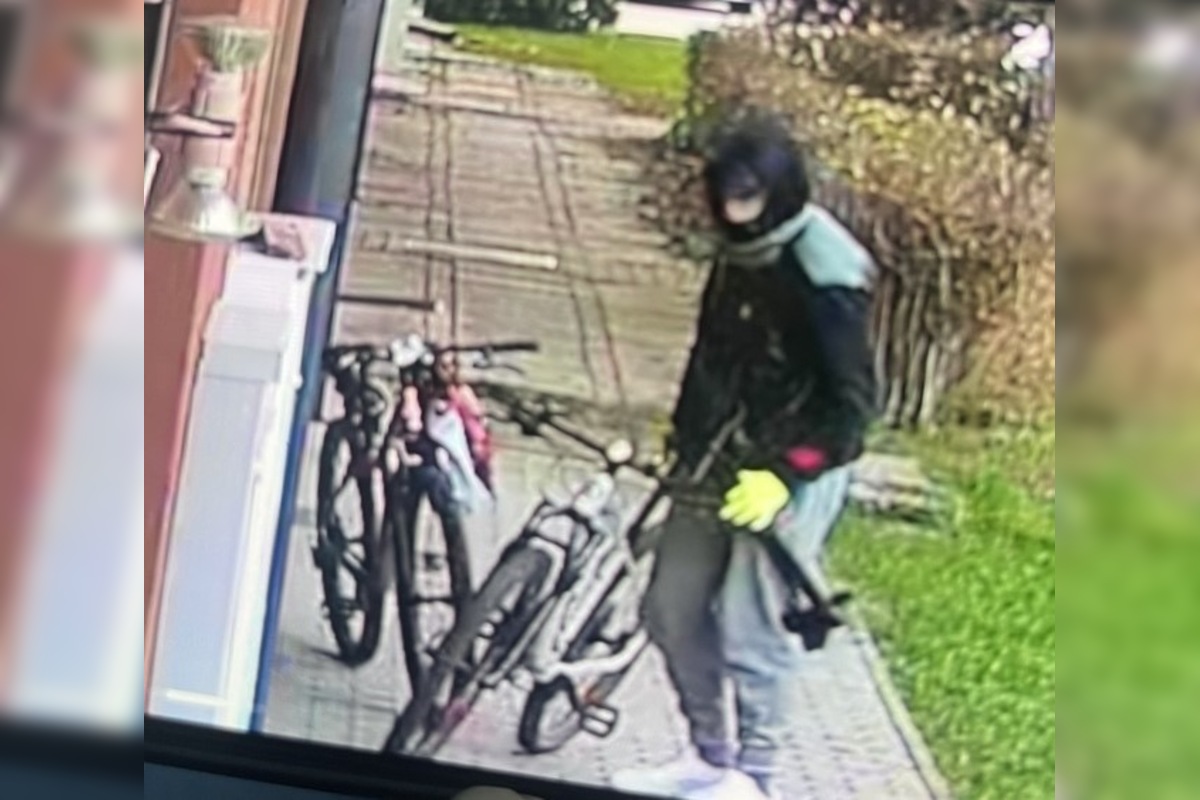 FOTO: Jeden deň, tri krádeže. Zlodej obchádzal bytovky a bral, čo našiel, foto 5