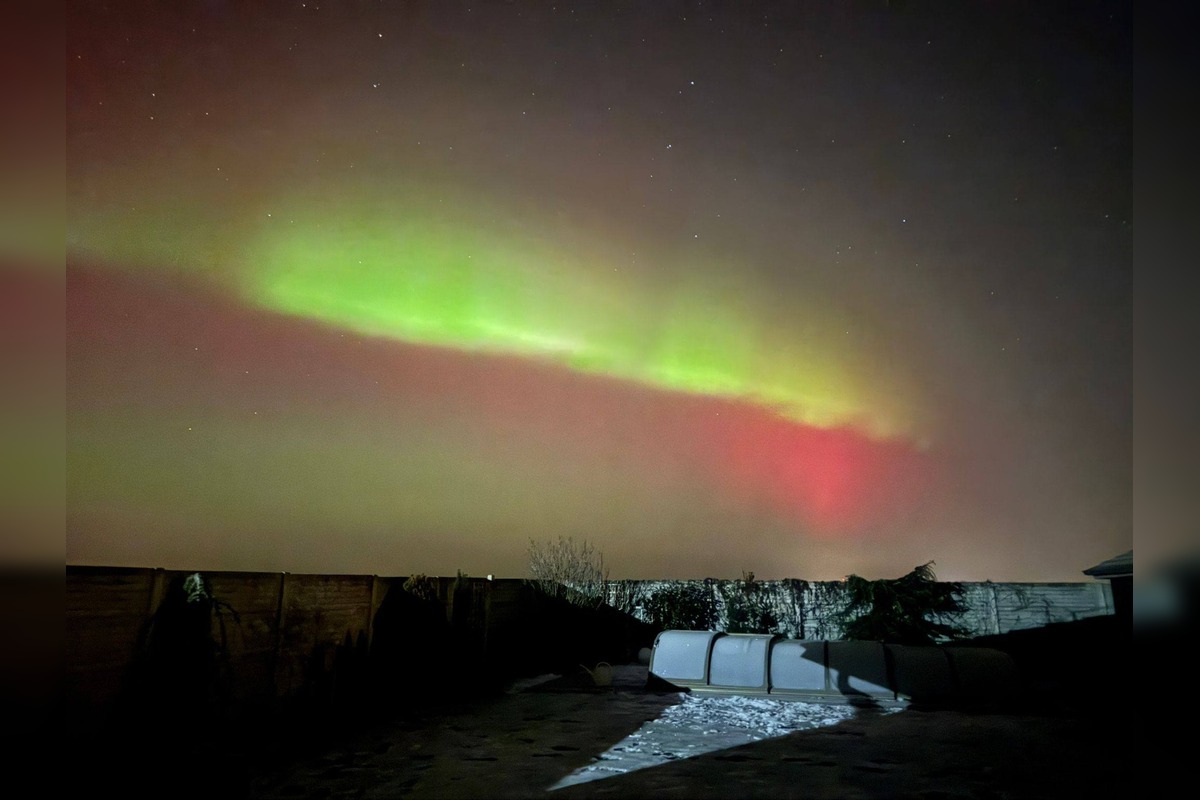 FOTO: V Trnave a Piešťanoch zachytili miestni krásnu polárnu žiaru, foto 1