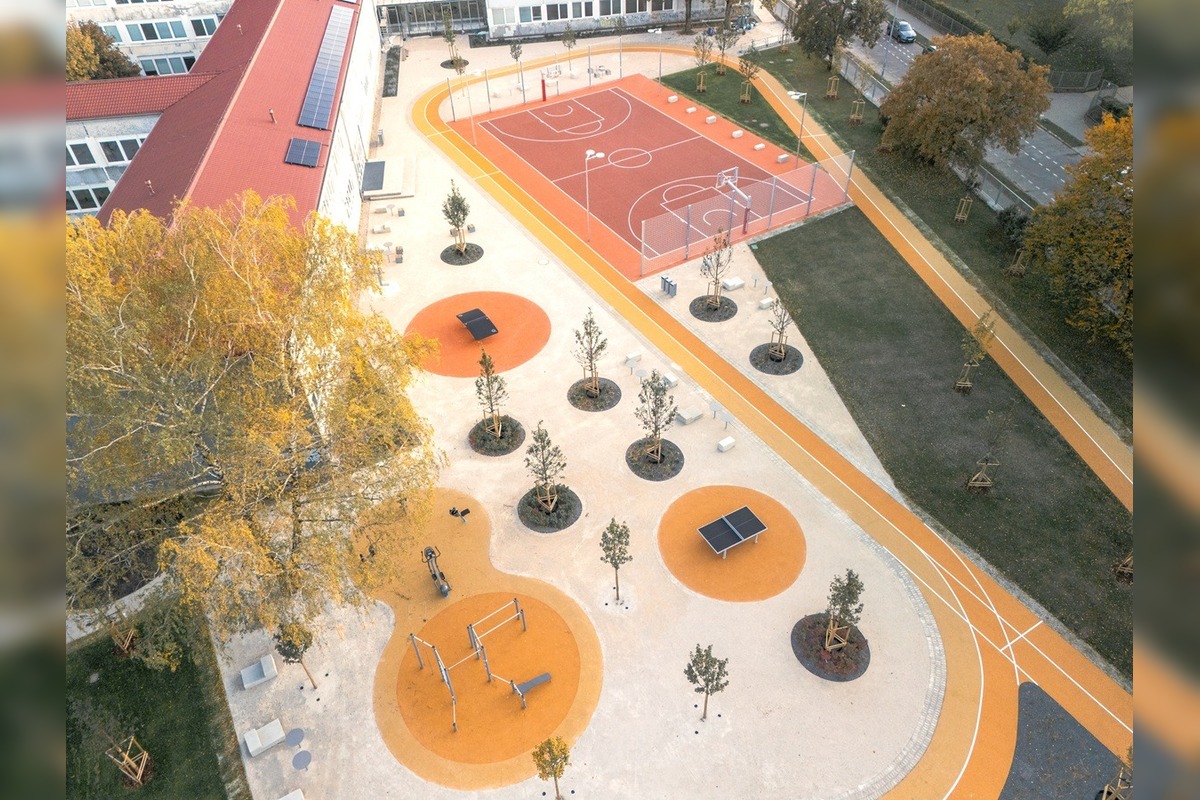 FOTO: Školský areál na Kornela Mahra je dokončený, foto 3