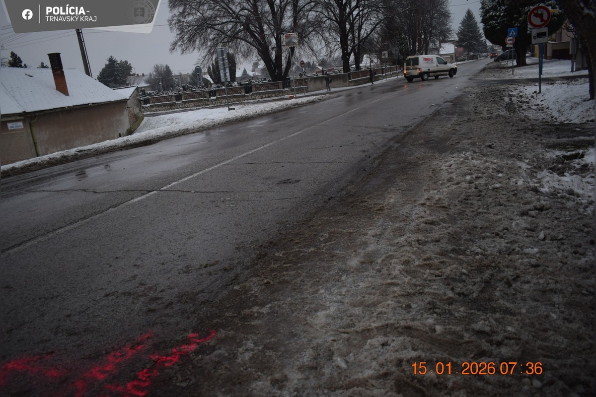 FOTO: Dobiehanie na autobus stálo mladú ženu takmer život, foto 1