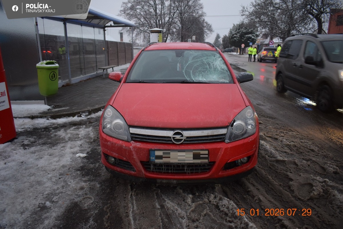 FOTO: Dobiehanie na autobus stálo mladú ženu takmer život, foto 3