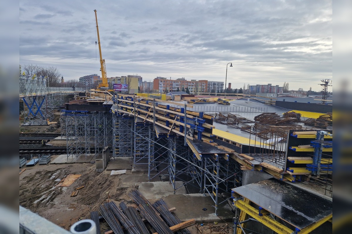 FOTO: Most v Seredi napreduje podľa plánu, foto 4