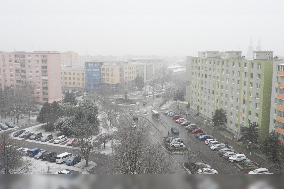 FOTO: Do Trnavy sa vrátila zima, foto 2